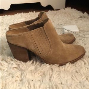 Steve Madden Tan Suede Mules